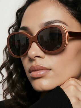 Blackwood Women's Brown and Red Sunglasses